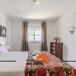 #075 T1 Solar By Home Holidays